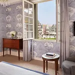 Hotel Barriere Le Normandy 5*