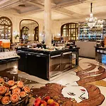 Hotel Barriere Le Normandy 5*