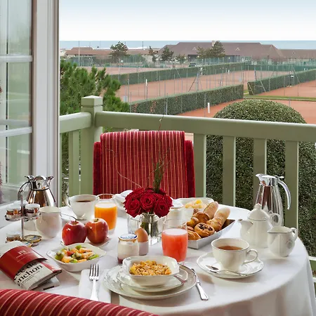 Hotel Barriere Le Normandy