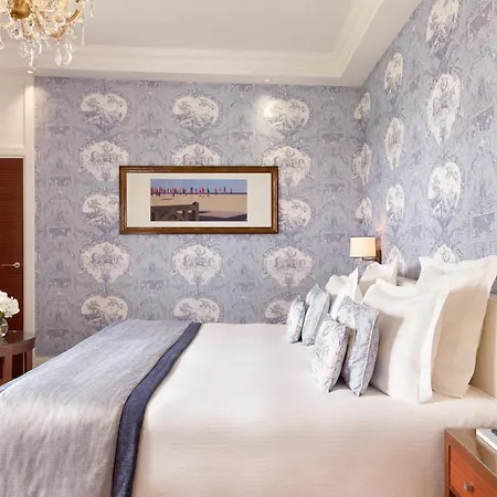 Hotel Barriere Le Normandy