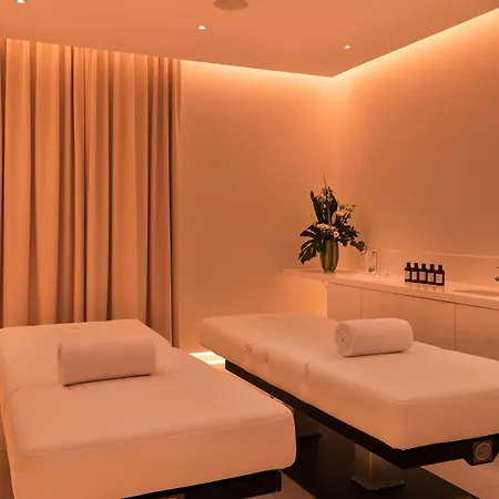 Barriere Le Normandy מלון דוביל