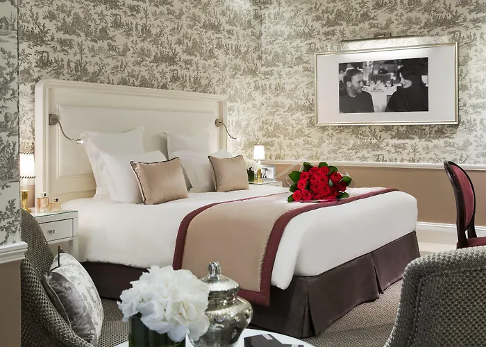 Отель Barriere Le Normandy 5*