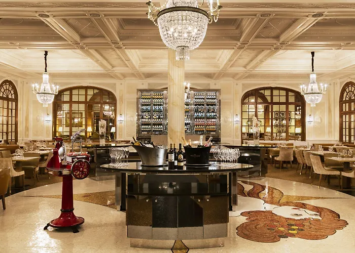 Barriere Le Normandy 5* Довиль